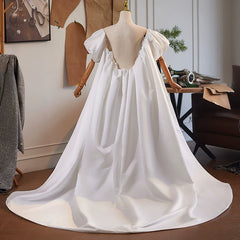 Detachable Bridal Overskirt Train with Open Back – Elegant Cathedral Wedding Skirt Extension
