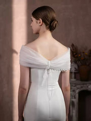 Elegant Off-Shoulder Tulle Bridal Shawl with Crystal Detail – Soft Sheer Wedding Wrap for Modern Brides