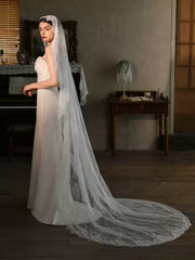 Lace Mantilla Wedding Veil – Soft Tulle Bridal Veil with Scalloped Floral Lace Edge