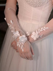 Sheer Floral Appliqué Bridal Gloves – Elegant Tulle Wedding Gloves with 3D Flower Details