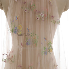 Floral Embroidered Tulle Veil – Lightweight Sheer Wedding Accessory for Brides
