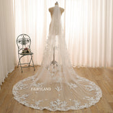 Scattered 3D Flower Lace Appliques Wedding Veil With Mesh