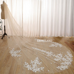 Elegant Champagne Tulle Wedding Veil with Delicate Floral Lace Embroidery