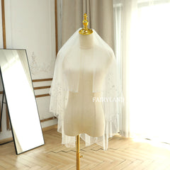 2 Tiers Horsehair Trim Simple Wedding Veil with Blusher