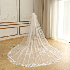 One-layer Cathedral Flower Lace Wedding Veil With Comb