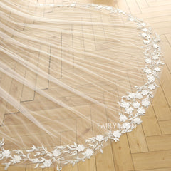 One-layer Cathedral Flower Lace Wedding Veil With Comb
