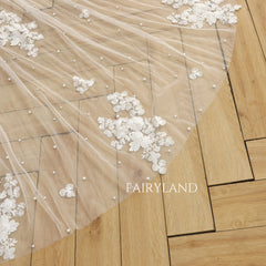 Fairy Pearls Bridal Veil With Appliques Long