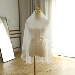 Glam Beading Edge Bridal Short Veil With Blusher