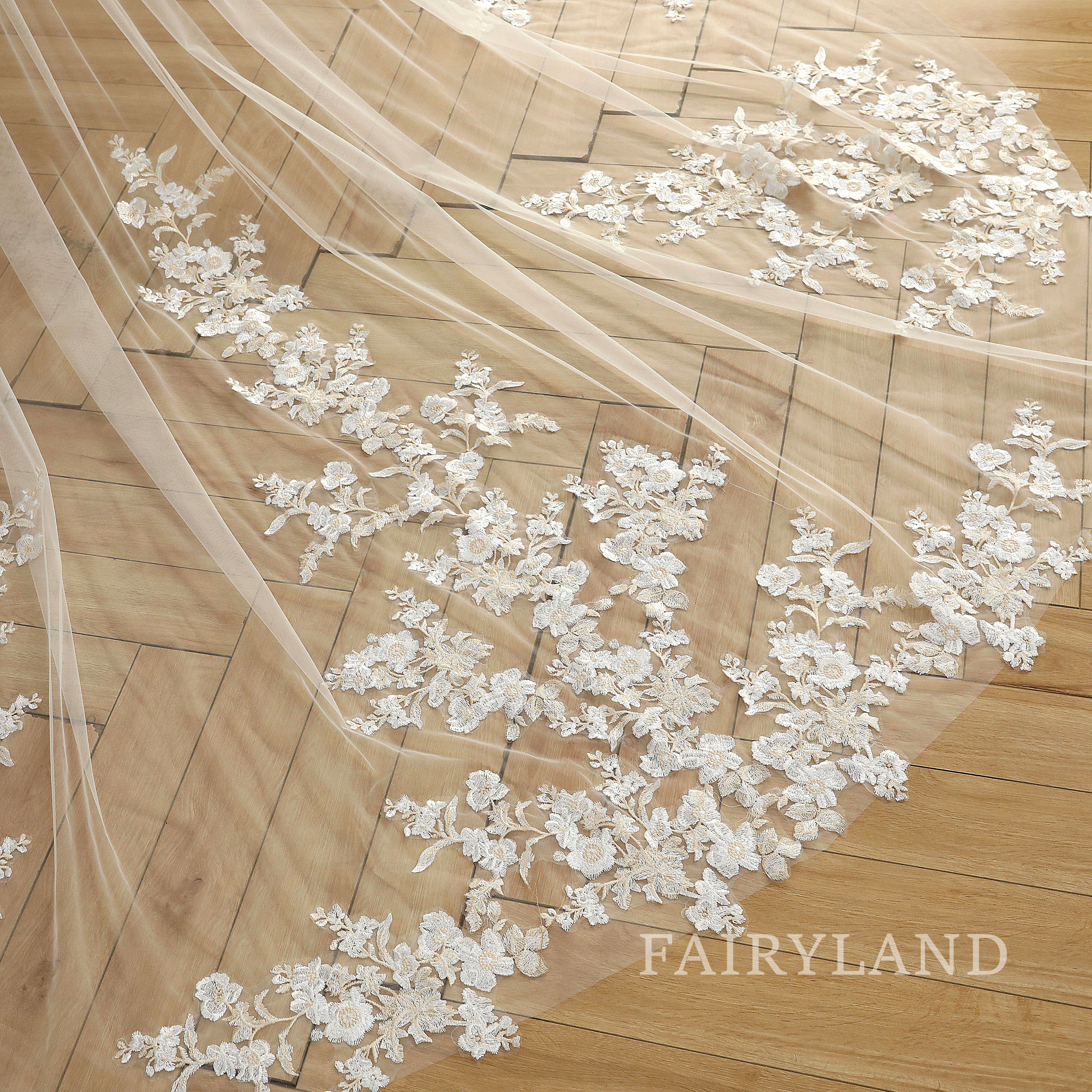 2 Layers lace appliques long tulle cathedral outdoor Wedding Veil