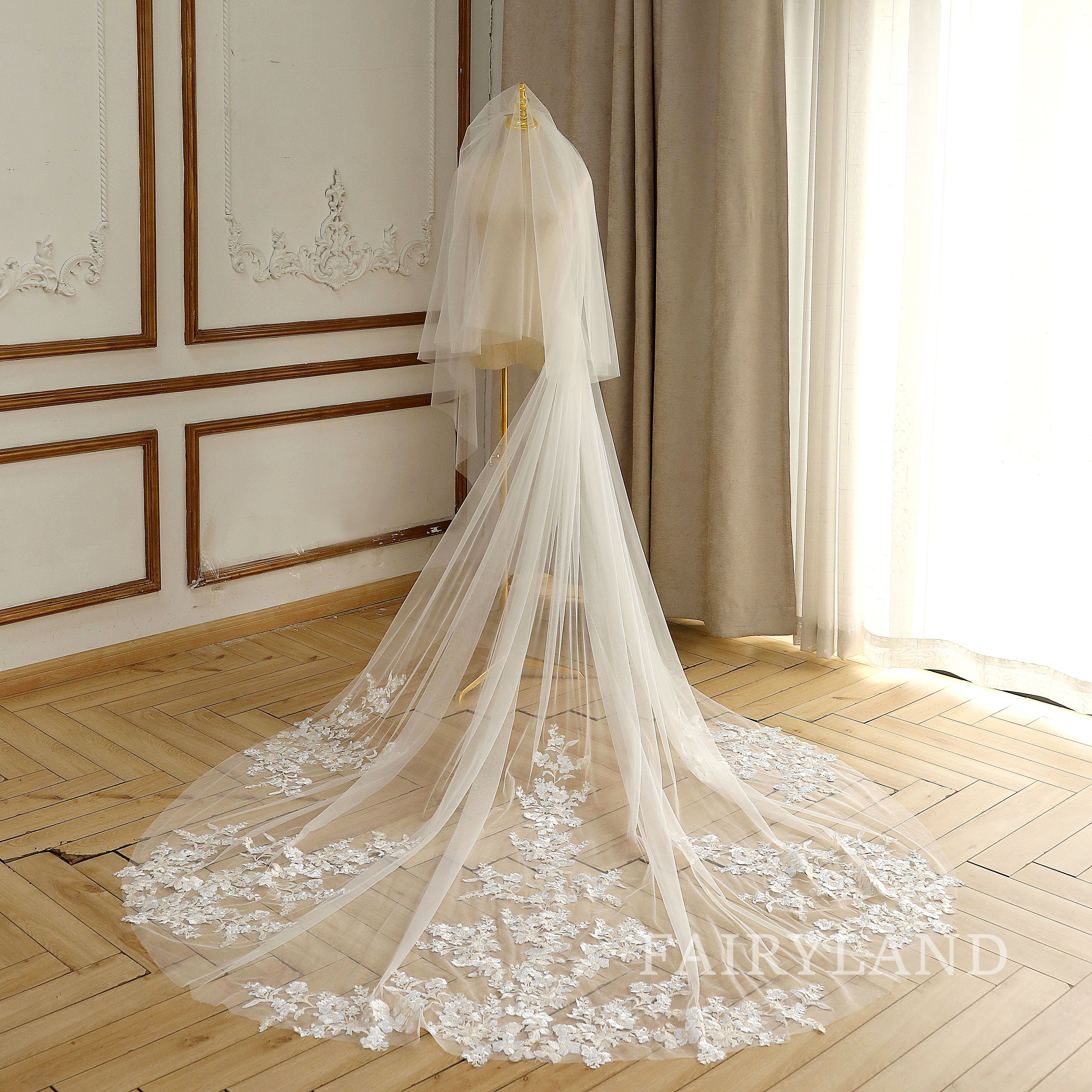 2 Layers lace appliques long tulle cathedral outdoor Wedding Veil