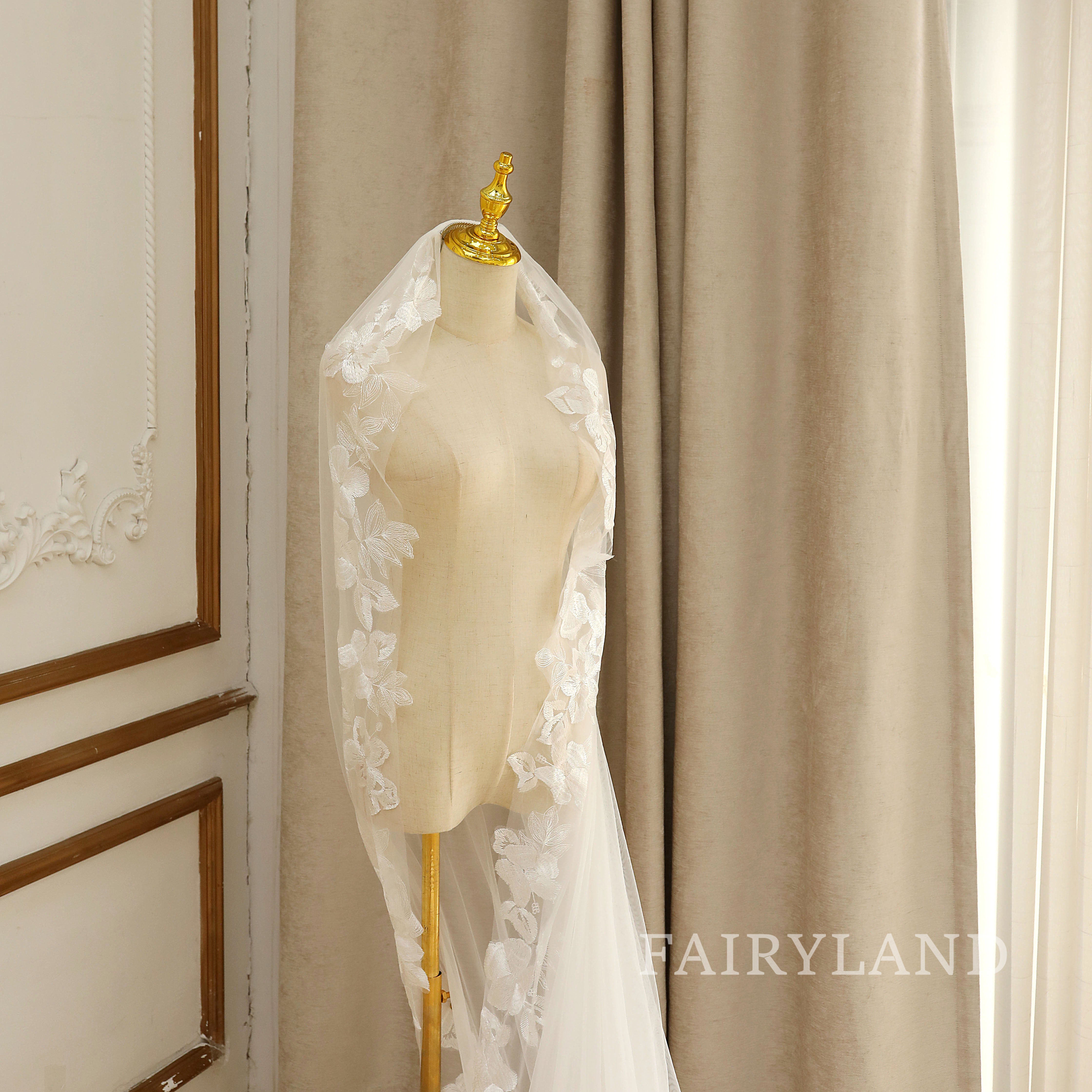 Full Lace edge Bridal Veil Leaves Wedding Veil Elegant Blush Veil