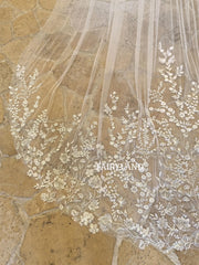 New Elegant Wild Flowers Veil, Bridal Veil with Wild Flower Lace, Veil Floral, Veil Royal, Custom Wedding Veil, Hand Made Veil