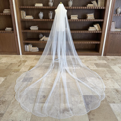 Fairy Petal Edge Bridal Veil with Pearls. Pearl Edge Cathedral Wedding Veil. Beaded Scalloped Edge Veil. 1T Pearl Veil with Metal Comb.