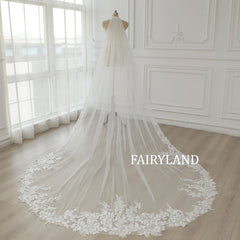 Elegant Lace Flower Wedding Veil, Sequin Flower Bridal Veil 1 Tier 137" Long Lace Veil Cathedral Length Royal Veil 137" with Comb