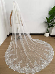 Cathedral Length Lace Wedding Veil – Classic Scalloped Floral Edge Bridal Veil