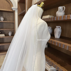 Fairy Petal Edge Bridal Veil with Pearls. Pearl Edge Cathedral Wedding Veil. Beaded Scalloped Edge Veil. 1T Pearl Veil with Metal Comb.