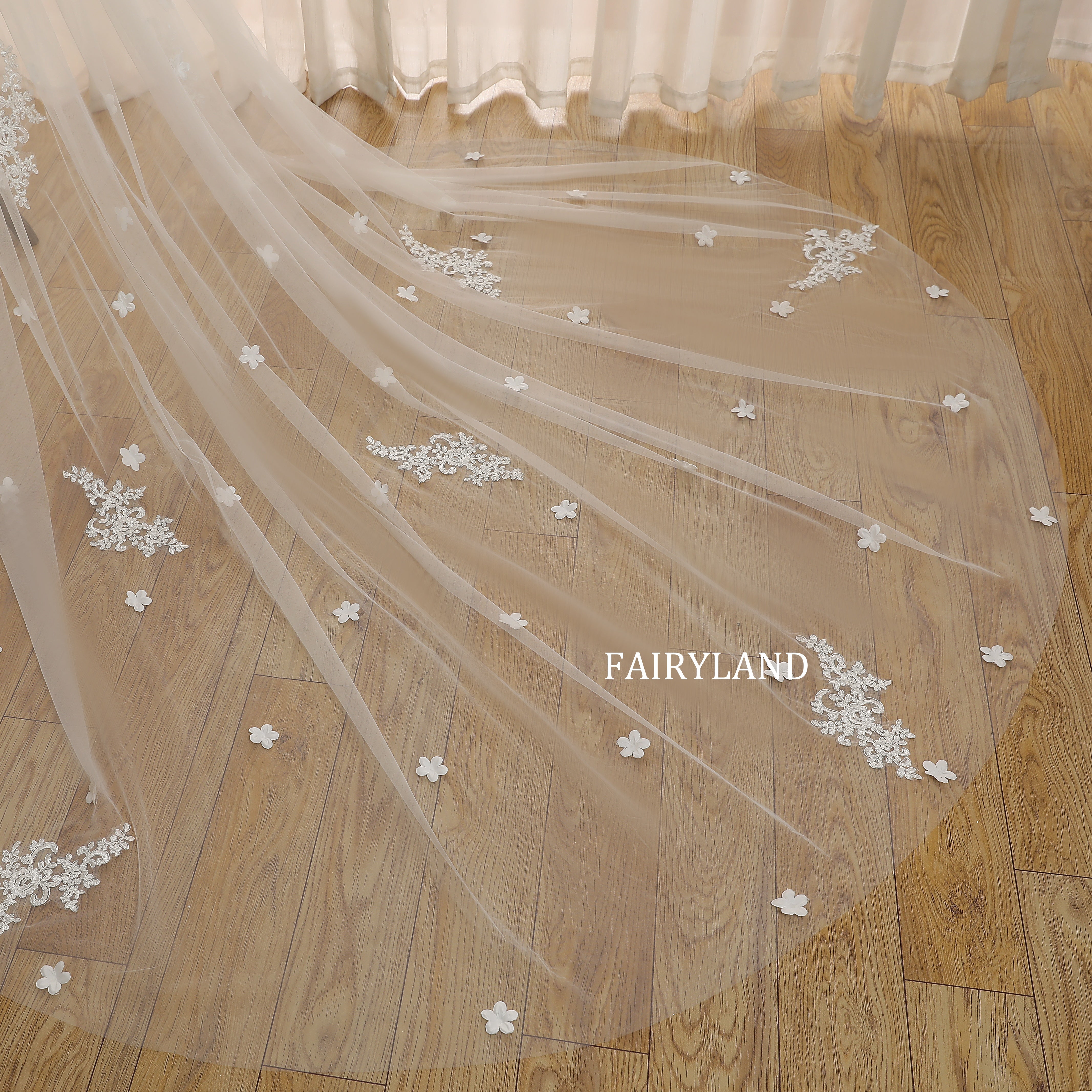 Romantic Two-Layer Bridal Veil with 3D Floral Lace and Soft Tulle Layers