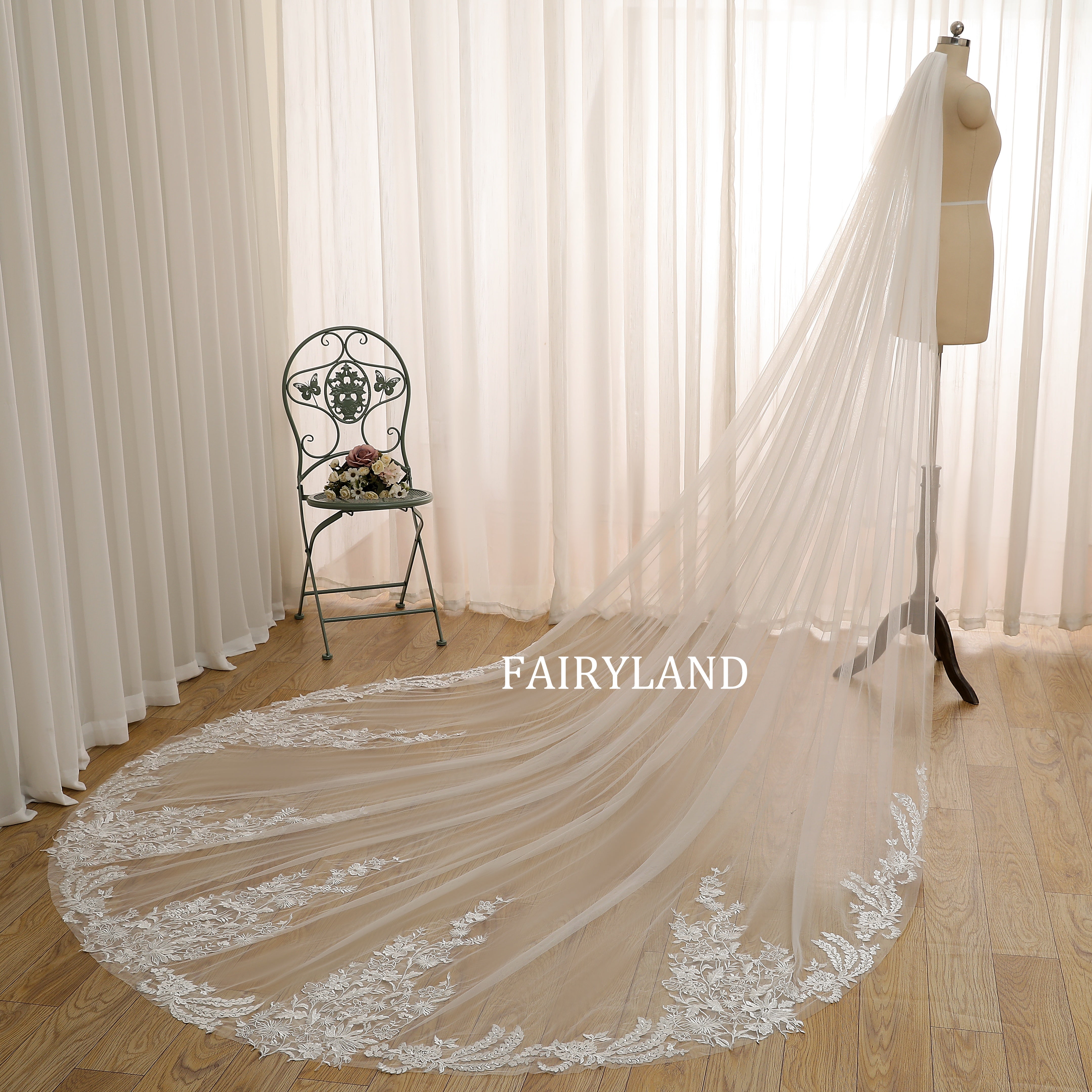 Inspired Bridal Veil with Delicate Plant Lace Appliqués and Soft Flowing Tulle