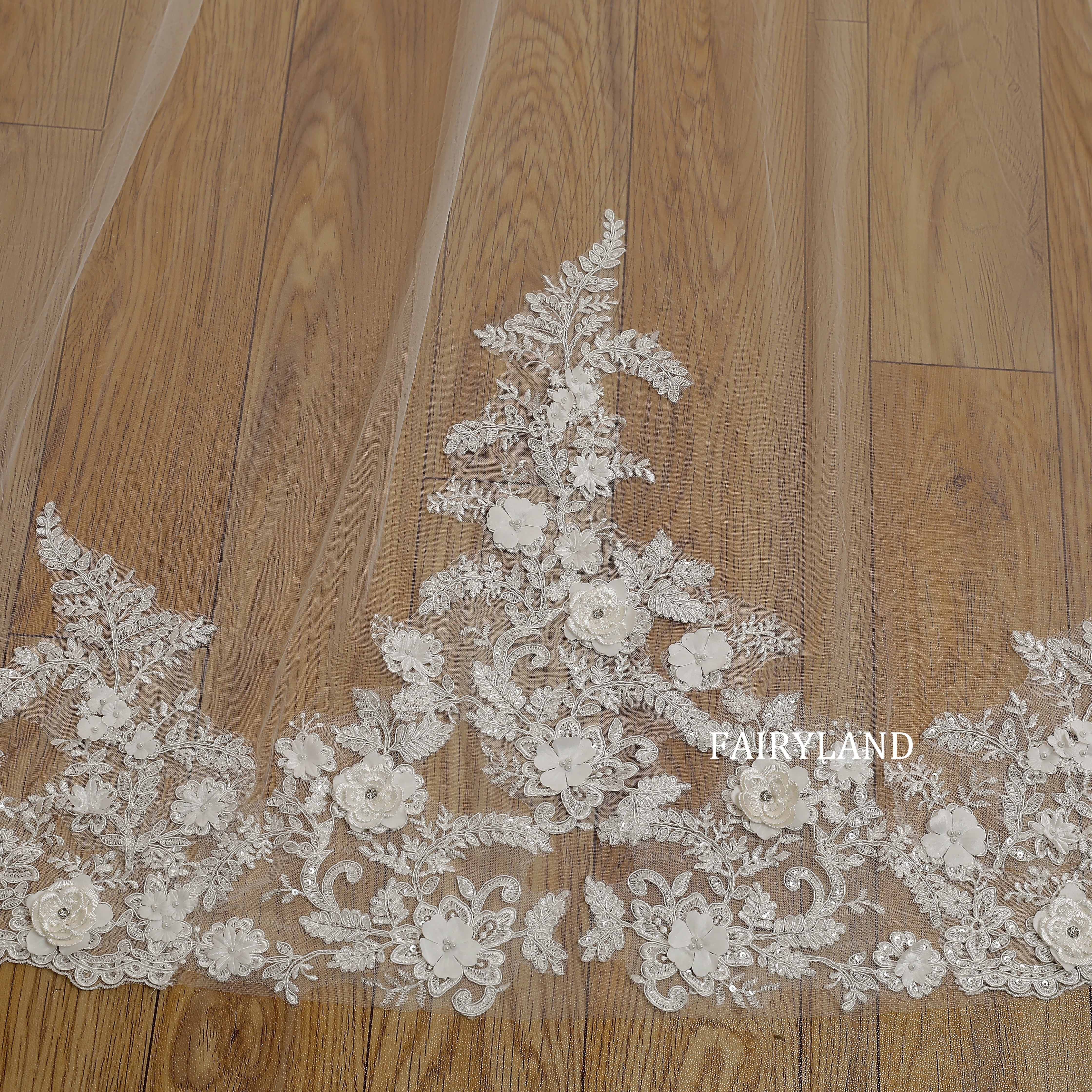 Romantic and Vintage Sliver Sequins Tiny Flower Inspired Wedding Veils