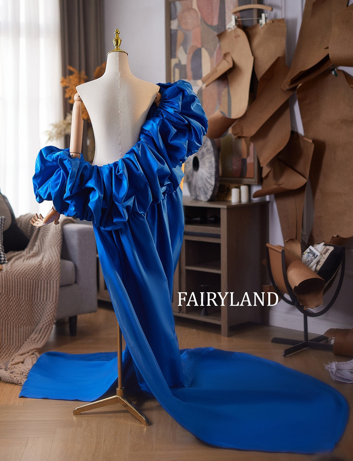 Royal Blue Puff Sleeve Gown – Dramatic Long Train Evening Dress for Photoshoot & Special Occasions