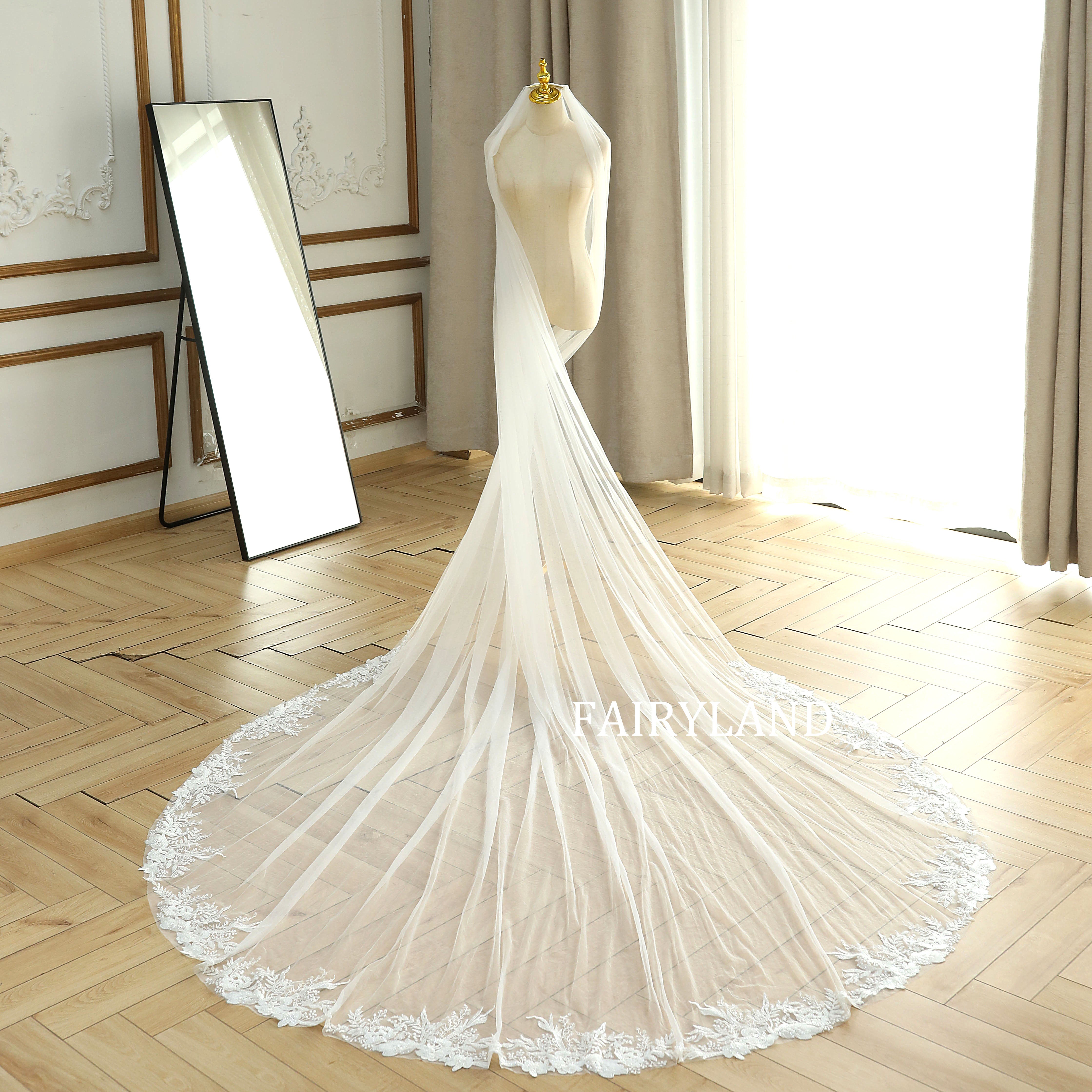 Plant Lace Bridal Veil - Delicate Flowers Wedding Veil