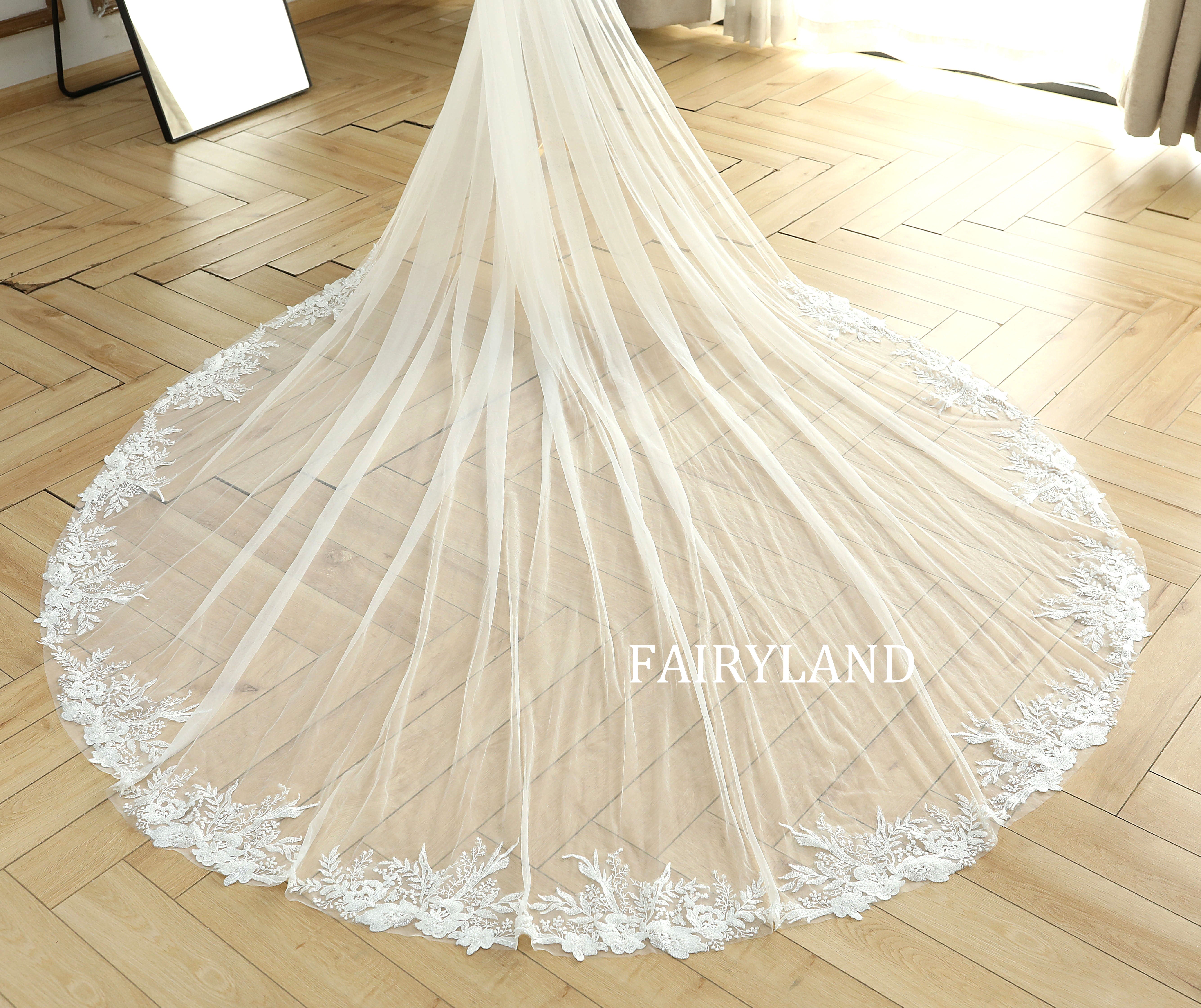 Plant Lace Bridal Veil - Delicate Flowers Wedding Veil