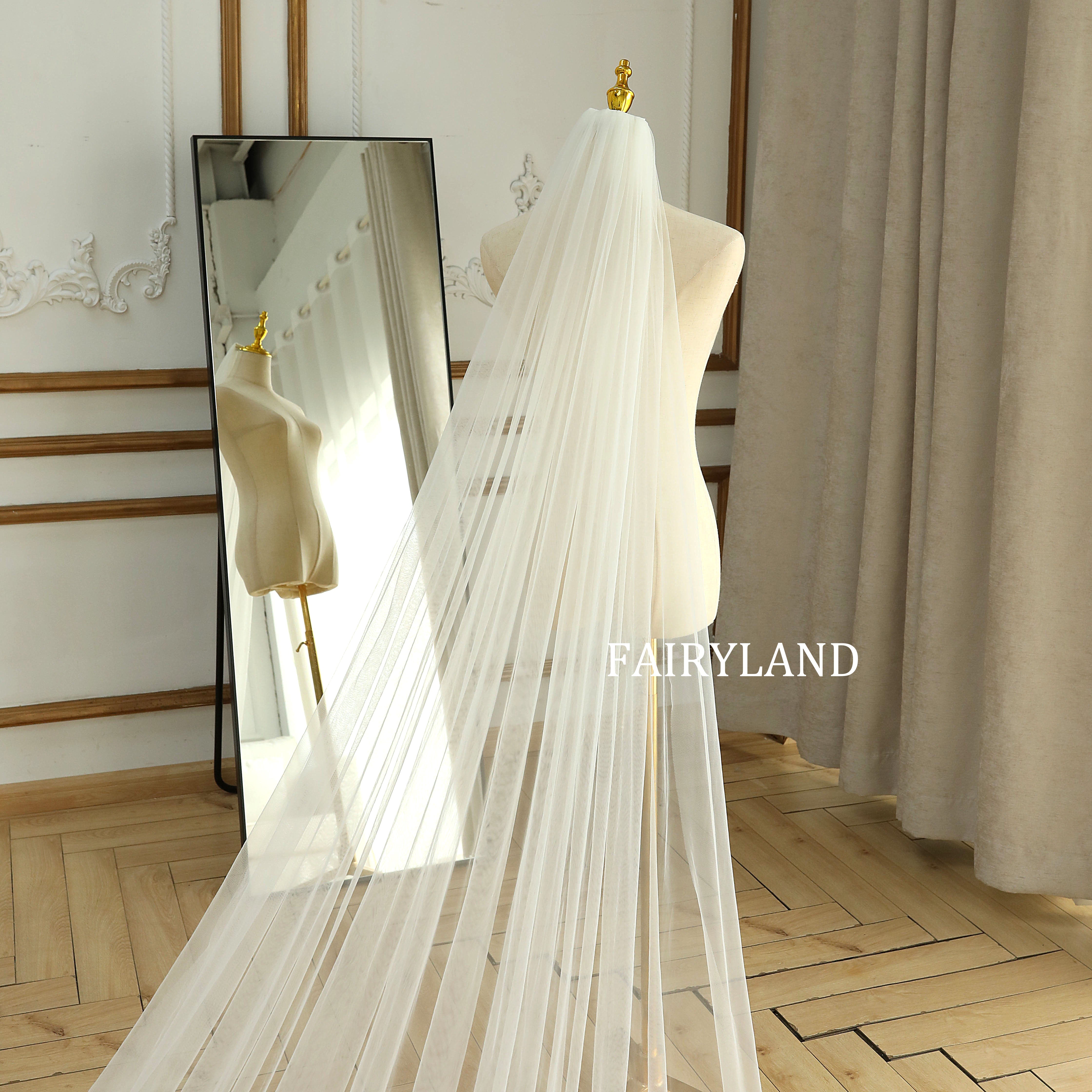Personalized One-layer Vintage Long Lace Wedding Veil