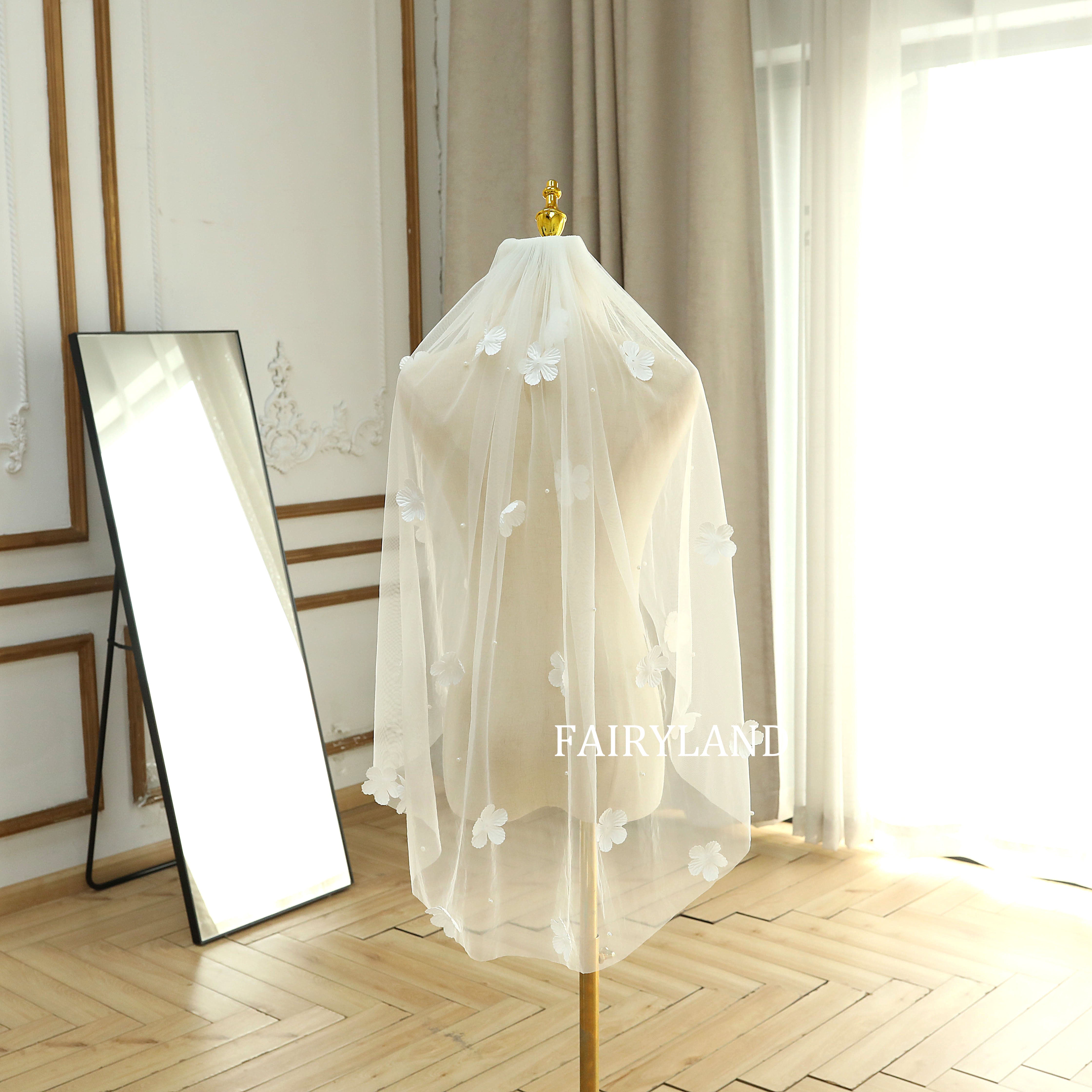 Romantic Fingertip 3D Flower Pearls Bridal Veil