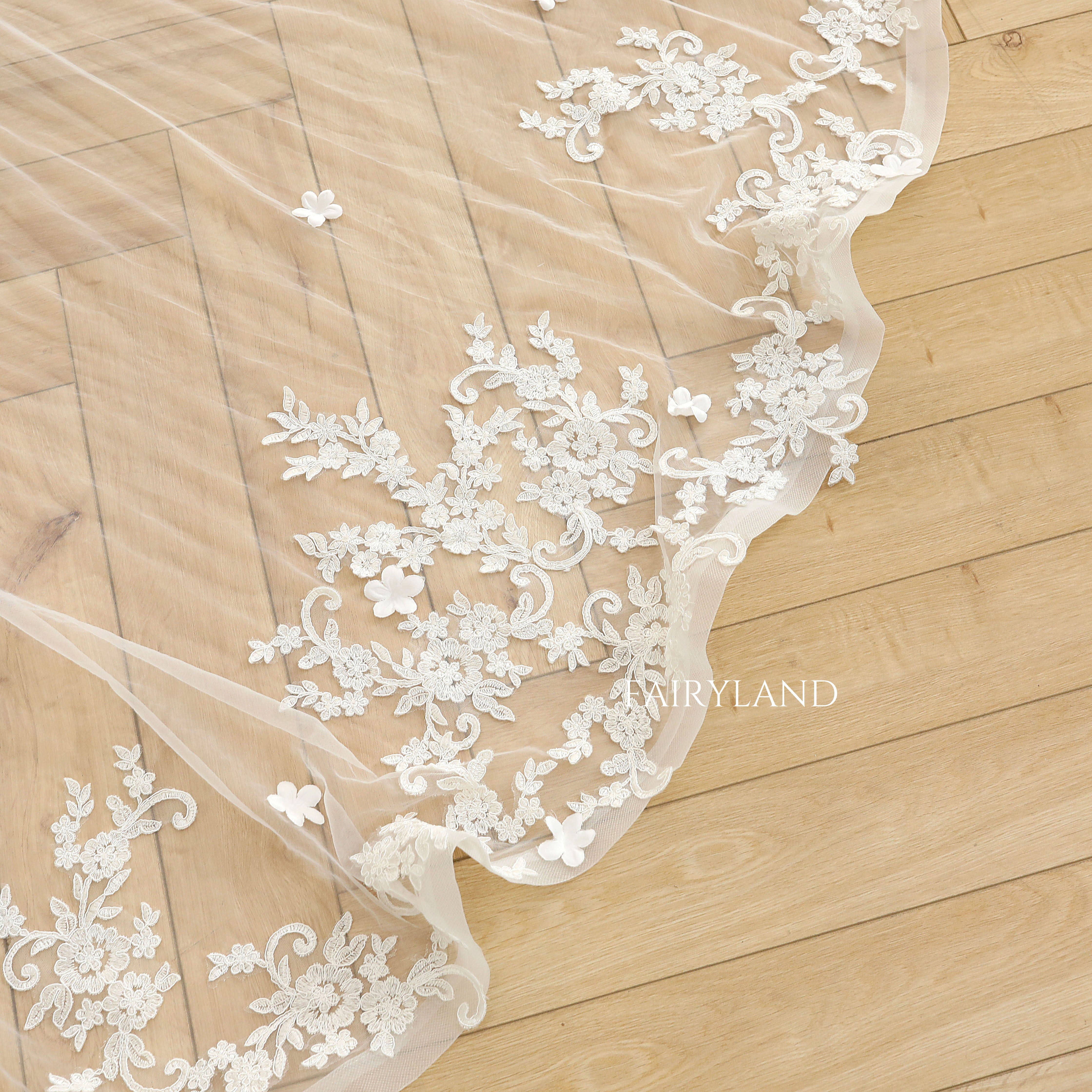 Two-layer Lace Appliques Blush Veil For Wedding