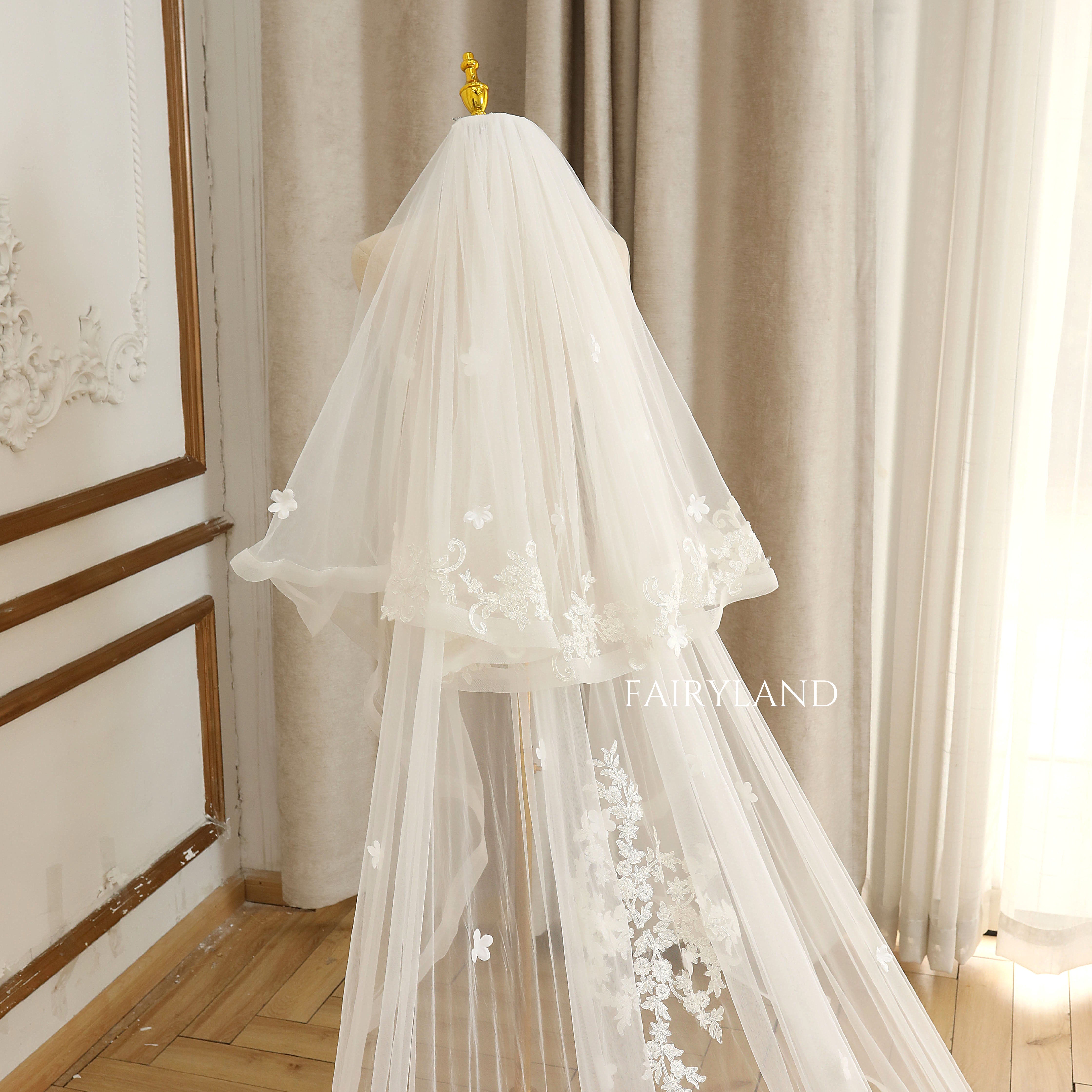Two-layer Lace Appliques Blush Veil For Wedding