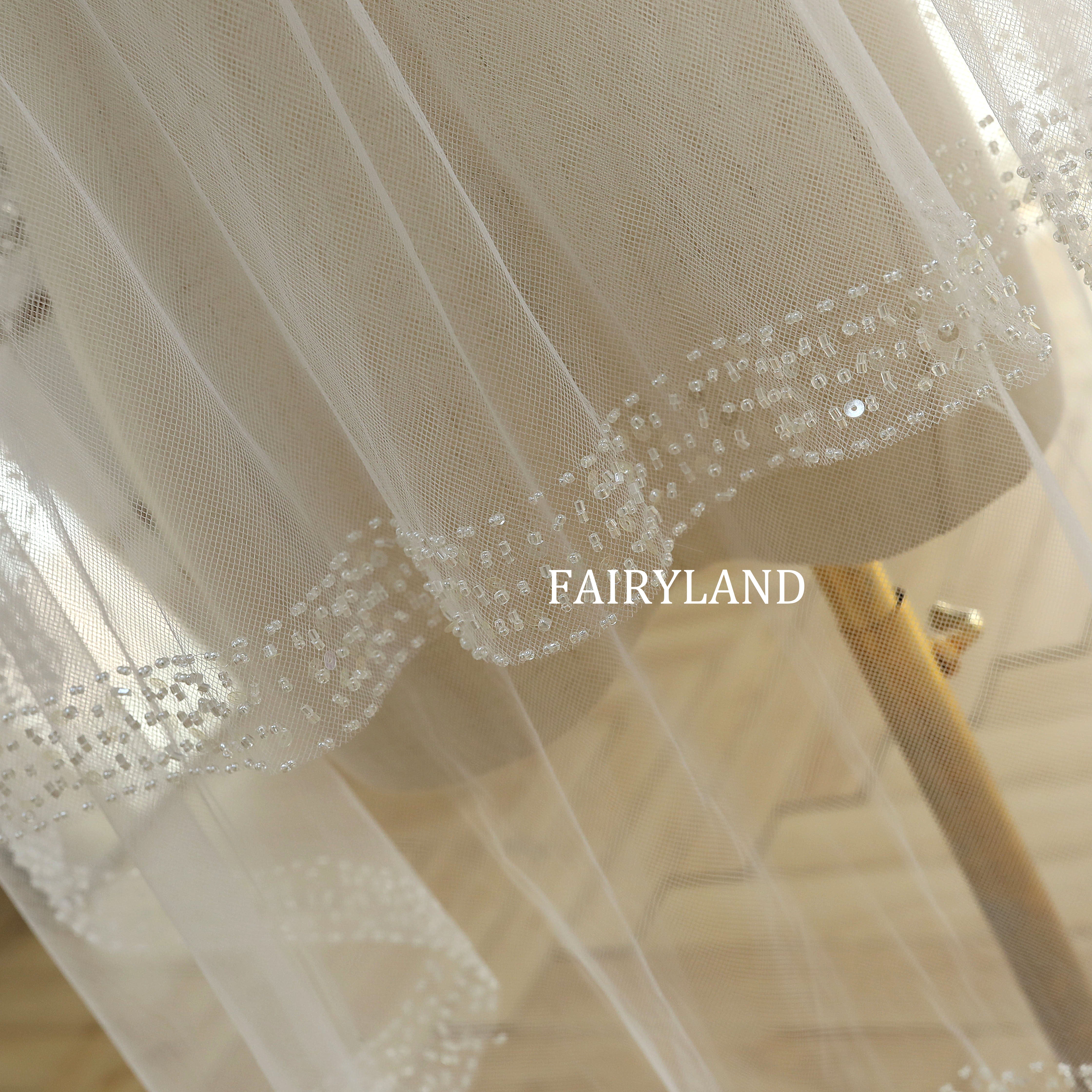 Glam Beading Edge Bridal Short Veil With Blusher