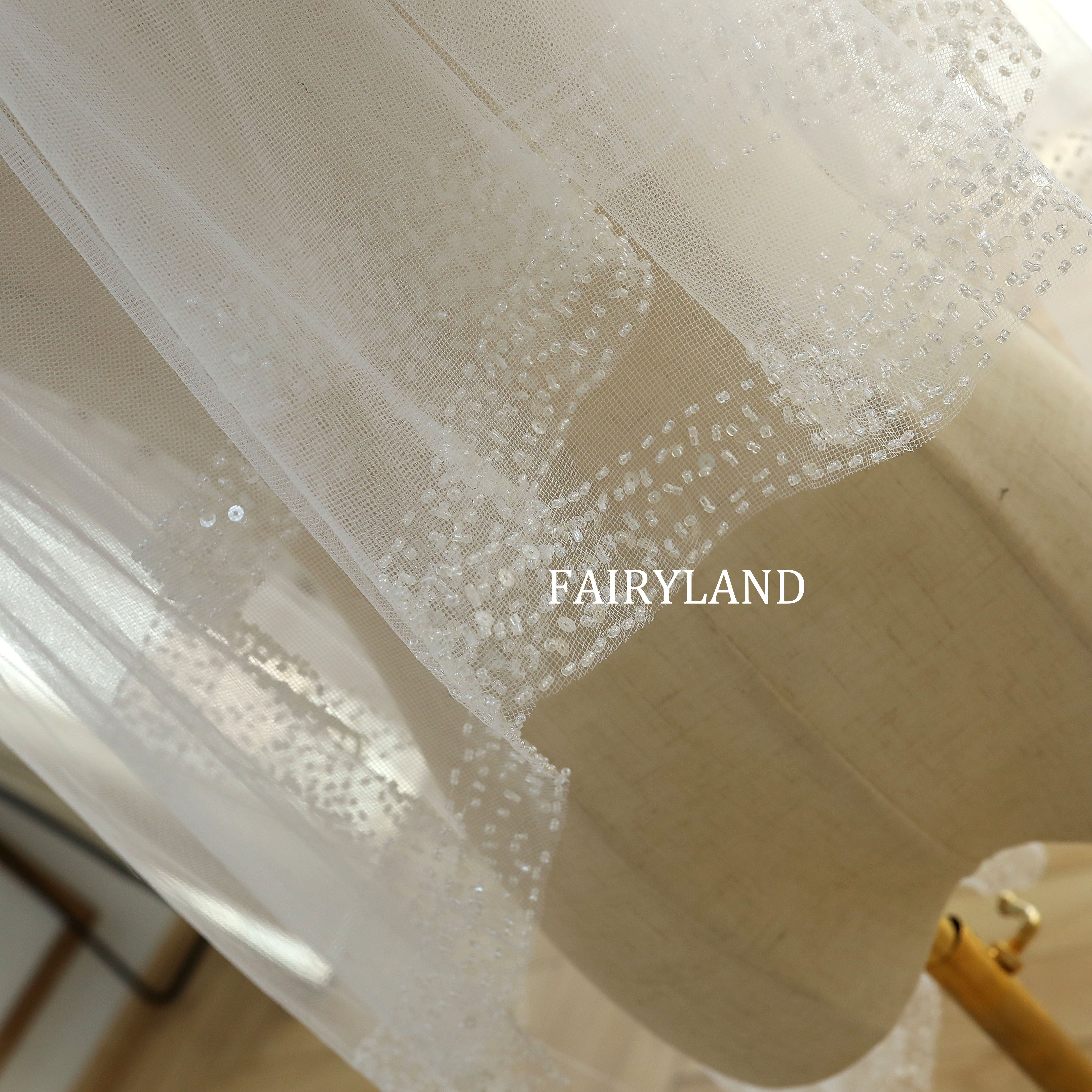 Glam Beading Edge Bridal Short Veil With Blusher