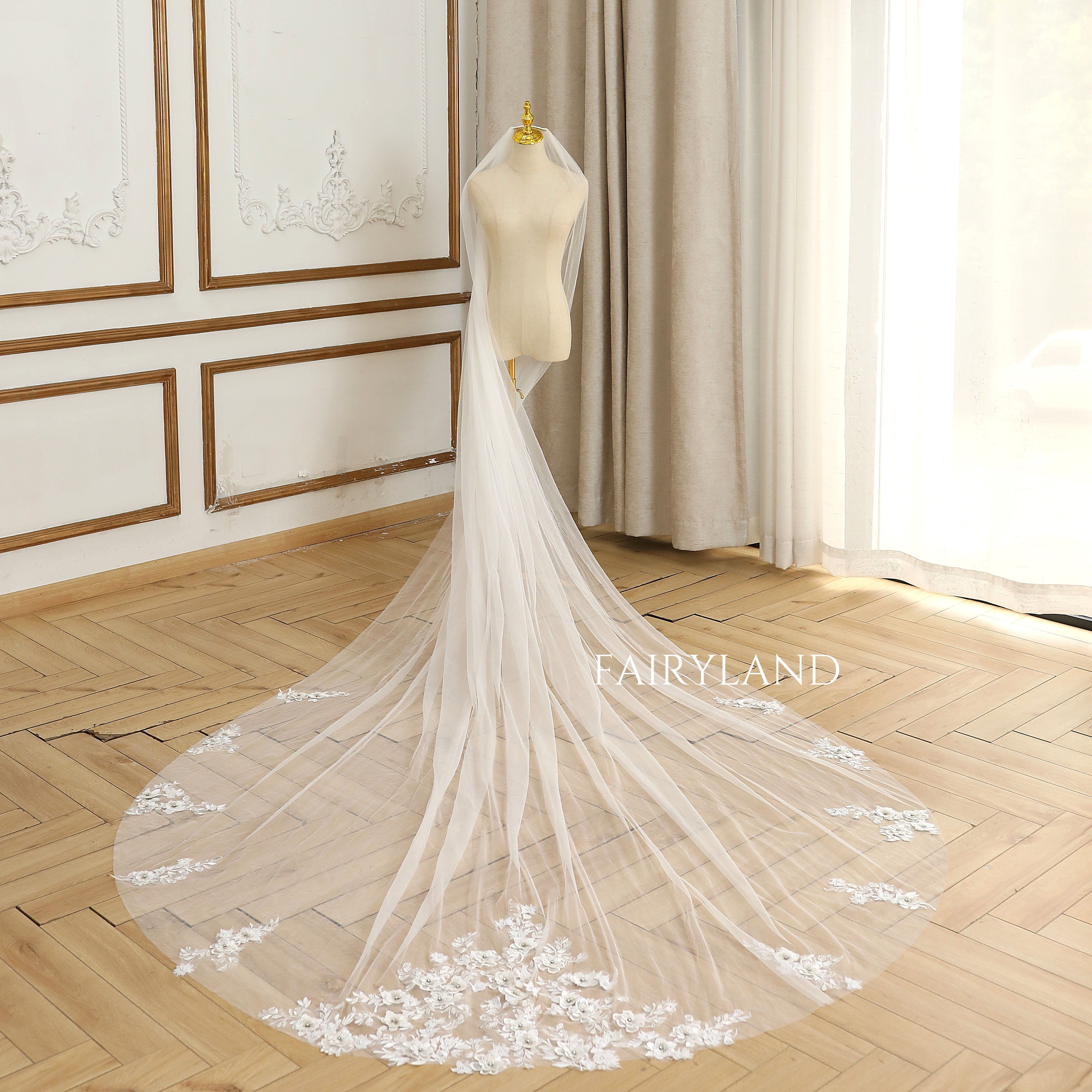 3D Flower Appliques Cathedral Wedding Veil For Bridal
