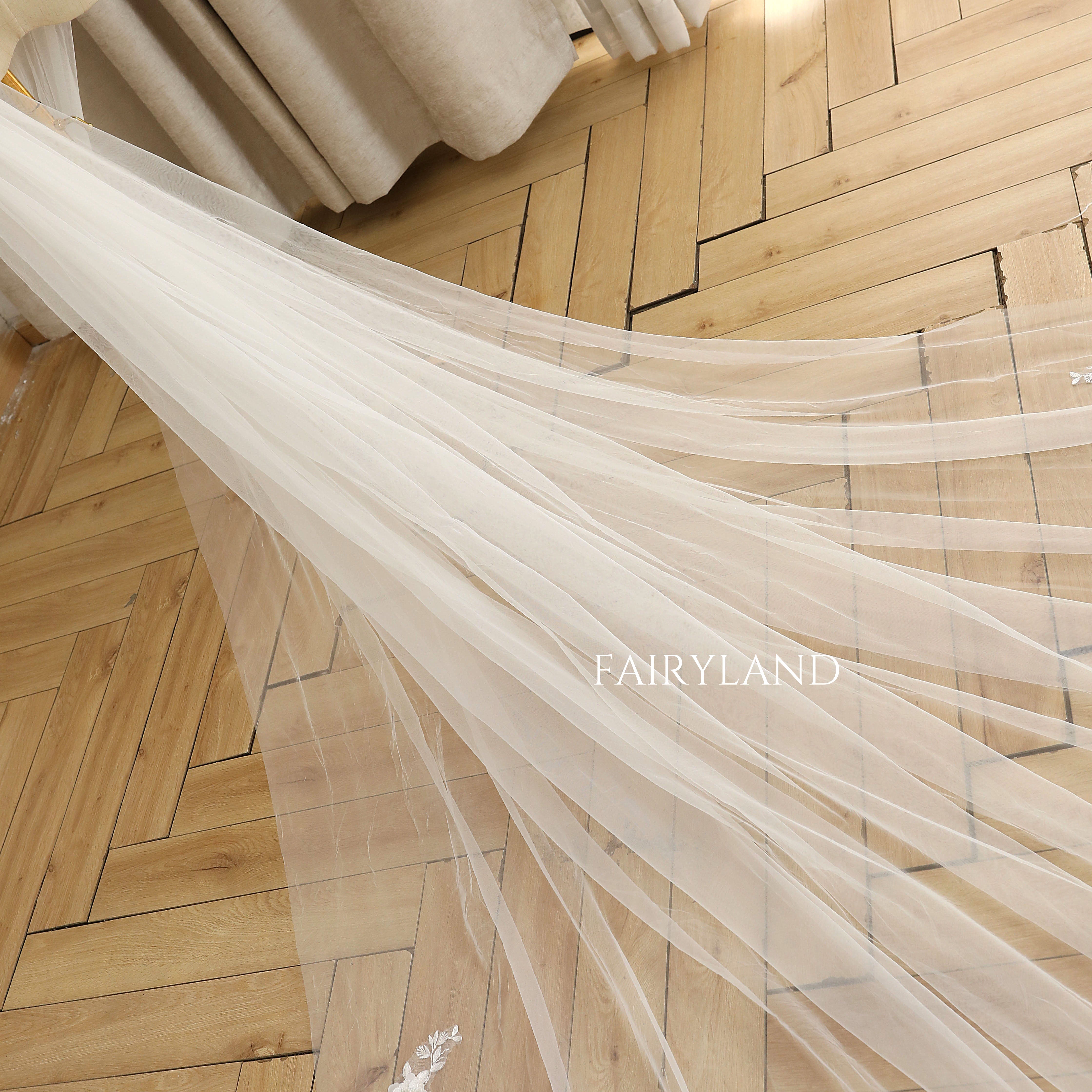 3D Flower Appliques Cathedral Wedding Veil For Bridal