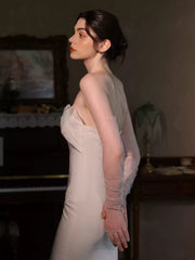 “Bride to Be” Sheer Tulle Gloves – Elegant Wedding Mesh Gloves for Bridal Photoshoots & Engagements